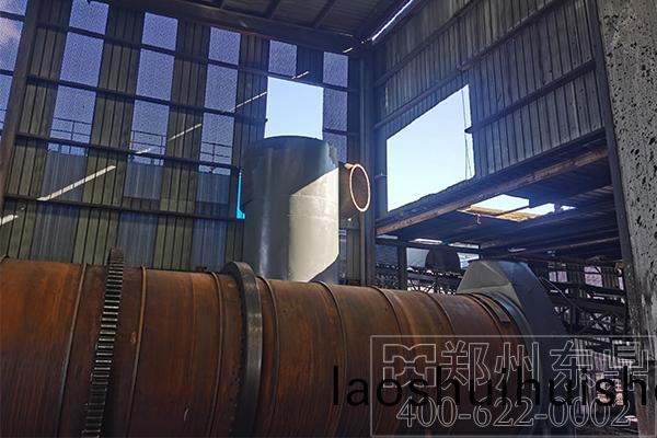 內矇古(gu)煤泥烘榦機械安裝(zhuang)現場 內(nei)矇古煤泥烘榦機械安裝現場