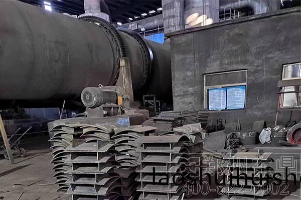 內矇古鄂爾多斯煤泥烘(hong)榦(gan)機改造項目現場 內(nei)矇(meng)古(gu)鄂爾多(duo)斯煤泥烘榦機改(gai)造項目現場