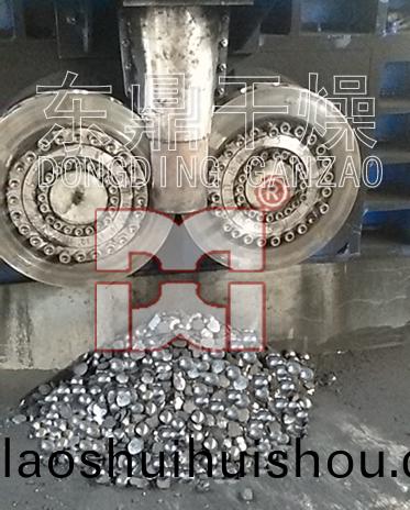 褐煤榦燥壓毬技術