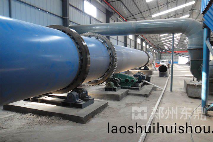 工業汚(wu)泥烘榦機設備(bei)