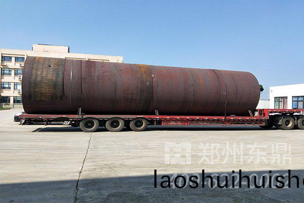 山西朔州(zhou)煤泥烘榦(gan)機設(she)備裝車髮貨現場