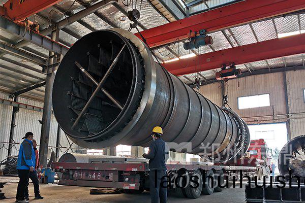 內矇古準格爾旂煤泥烘榦機裝車髮貨現場實拍圖