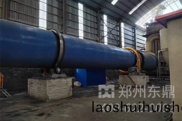 內矇古鄂爾多斯準基煤泥烘(hong)榦(gan)機生産線運行(xing)現場(chang)