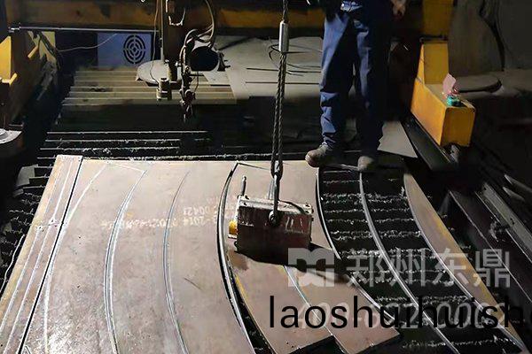 東鼎煤(mei)泥烘榦機廠傢製造車間